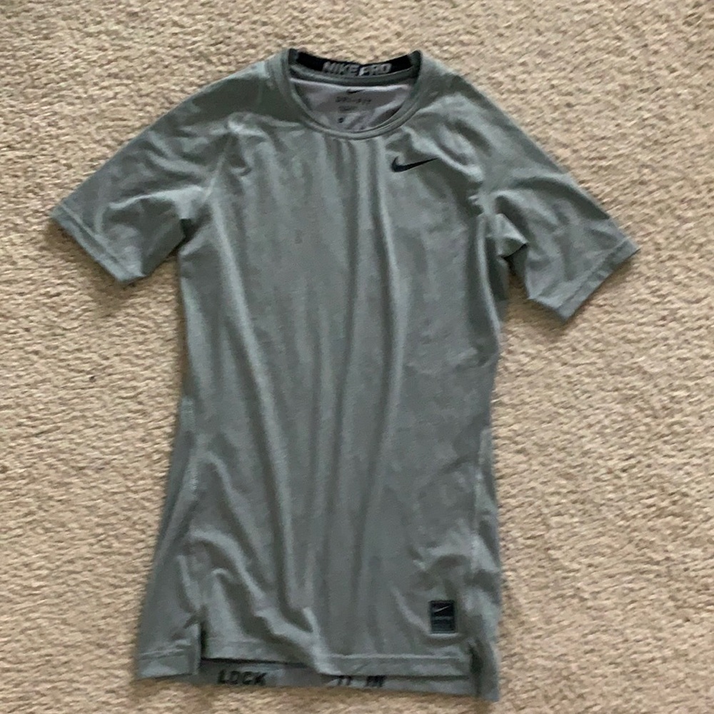 NIKE TSHIRT